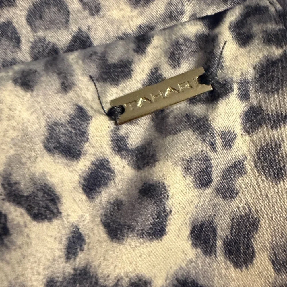 Tahari High Waist Blue Animal Print Women's Shorts